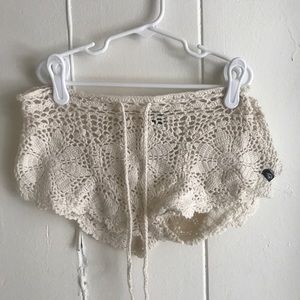 CROCHET SHORTS